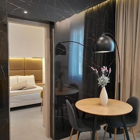 Baaria House Hotel บาร์เชลโลนา-ปอซโซ ดี กอตโต ภายนอก รูปภาพ