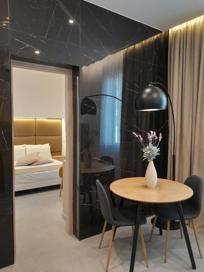 Baaria House Hotel บาร์เชลโลนา-ปอซโซ ดี กอตโต ภายนอก รูปภาพ