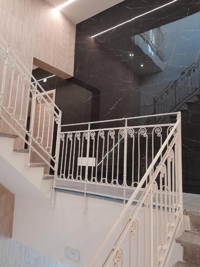 Baaria House Hotel บาร์เชลโลนา-ปอซโซ ดี กอตโต ภายนอก รูปภาพ