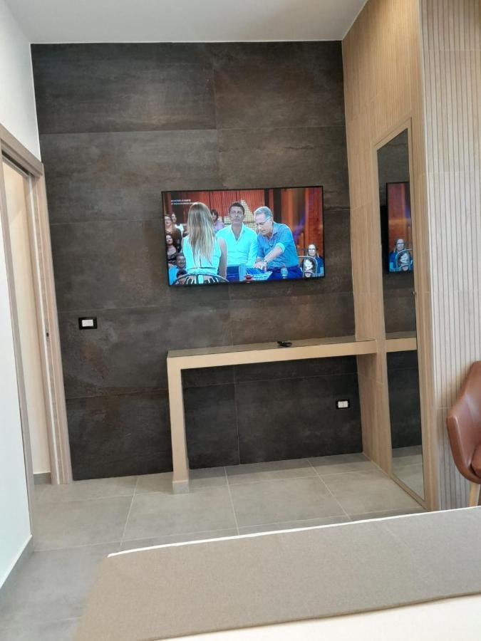 Baaria House Hotel บาร์เชลโลนา-ปอซโซ ดี กอตโต ภายนอก รูปภาพ